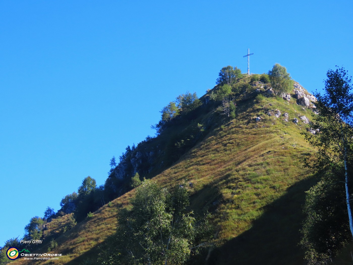 29 Splende il sole sulla cima del Monte Gioco.JPG